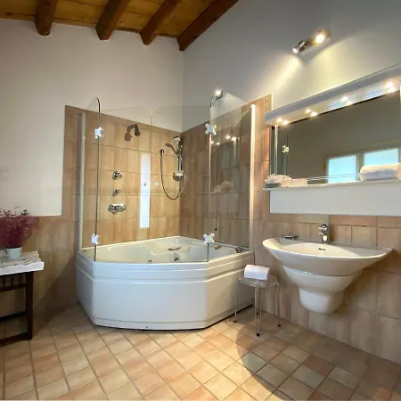 Ca Damiani 4*