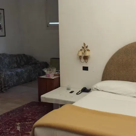 Ca Damiani מלון